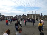 So mag es früher auch ausgesehen haben – ein belebter Platz und Treffpunkt. 