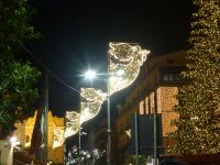 Dazu die heranrauschenden Engel