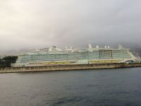 AIDA cosma im Hafen von Funchal