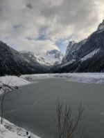 Der Vordere Gosausee war fast zugefroren