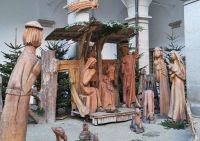 Holzkrippe im Hof des Landhauses in Linz