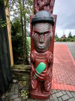 Te Puia, Maorischnitzerei am Eingang