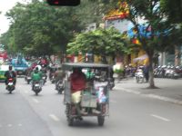 Auf den Straßen von Hanoi