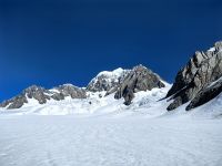 Die Bergriesen um den Foxgletscher herum, der Pilot sagt, wir haben den besten Tag seit Beginn des Sommers erwischt