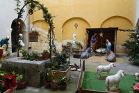 Tag 4 26.01.2024 Krippenausstellung im Kreuzgang des Klosters Cimiez 