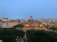 Dämmerung hält Einzug in Rom