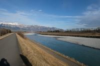Der Rhein hat wenig Wasser