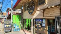 Kreuzfahrt Karibik - Freizeit in West End Village auf Roatan, Honduras