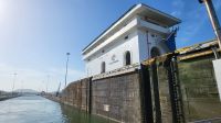 Kreuzfahrt Karibik - Schleuse im Panama-Kanal, Panama