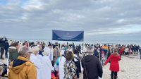 Seebad Binz Anbaden in der Ostsee am Neujahrstag
