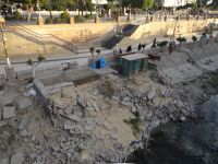 Luxor, egal, wie kaputt der Quai ist, der Gebetsteppich findet überall Platz.