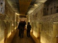 Theben, Tal der Könige, Grab von Ramses III. Keine Fläche ist undekoriert.