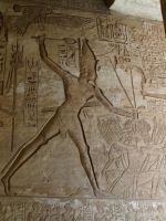 Abu Simbel, Tempel Ramses II., Pharao schlägt seine Feinde in der Schlacht von Kadesch.