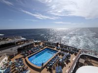 224. H2O Adult Pool Norwegian Spirit