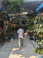 166. Bratwurstessen im Biergarten von Reiseleiter Do