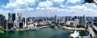 Blick von der Dachterrasse des Marina Bay Sands Hotel
