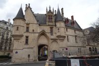 Tag 2, 29.03.2024 Stadtrundfahrt, Hôtel de Sens