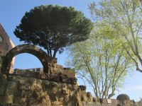 Servianische Stadtmauer