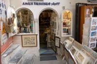 ein Geschäft mit alten Karten in Amalfi