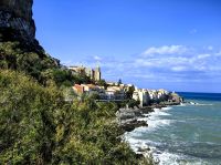 Wir marschieren in Cefalu ein