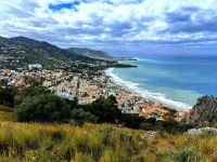 Blick auf Cefalu von La Roca