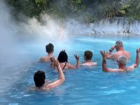 Baden in den heißen Quellen