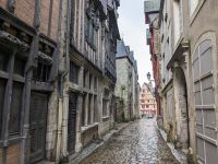 Hauptgasse der Altstadt von Le Mans.jpg