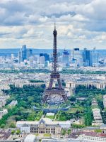 Blick auf den Eiffelturm vom Tour Montparnasse