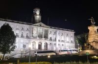 Porto Börse bei Nacht