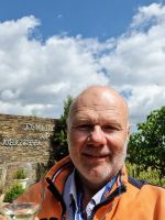 Leckerer Wein wird verköstigt