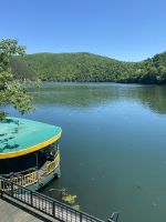 Kurze Rast am Wasser