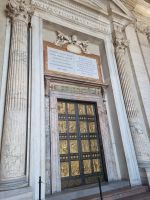 Rom - Petersdom (Heilige Pforte von außen)