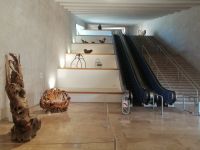 Auffahrt mit der Rolltreppe zur Aussichtsplattform,  Kaskaden in Jerevan