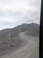 Mit Jeep auf Vulkanaschestraße auf fast 3.000 m