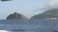 Wir nähern uns der Insel Ischia...