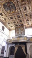 die Decke und die Orgel der Kirche