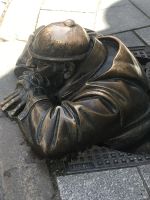 11.5.24 Bratislava - der Gully Mann - Glücksbringer!