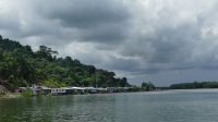 25. Besuch des Dorfs Salak