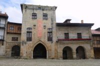 mittelalterlicher Palast in Santillana del Mar