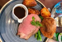 065 Abendessen im Hotel Ommaroo Roastbeef