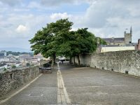4. Reisetag – Ausflug nach Nordirland – Spaziergang auf der Stadtmauer von Derry – Grand Parade