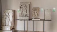 Im Museum in Apollonia