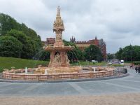 People´s Palace Brunnen 01