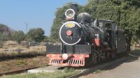 Alte Lokomotive in Outjiwarongo (1)