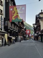 Tag 5 - Zermatter Bahnhofsstrasse ohne Menschen - Seltenheitswert