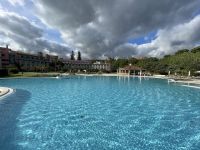 Baden am Hotelpool