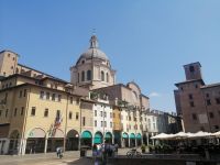 Basilica di Sant'Andrea von außen, Mantua