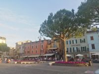am Hafen von Desenzano del Garda