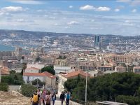 Provence Intensive - Blick von der Kirche Notre Dame auf Marseille