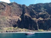 Mit der Santa Maria westlich von Funchal am Capo Girao